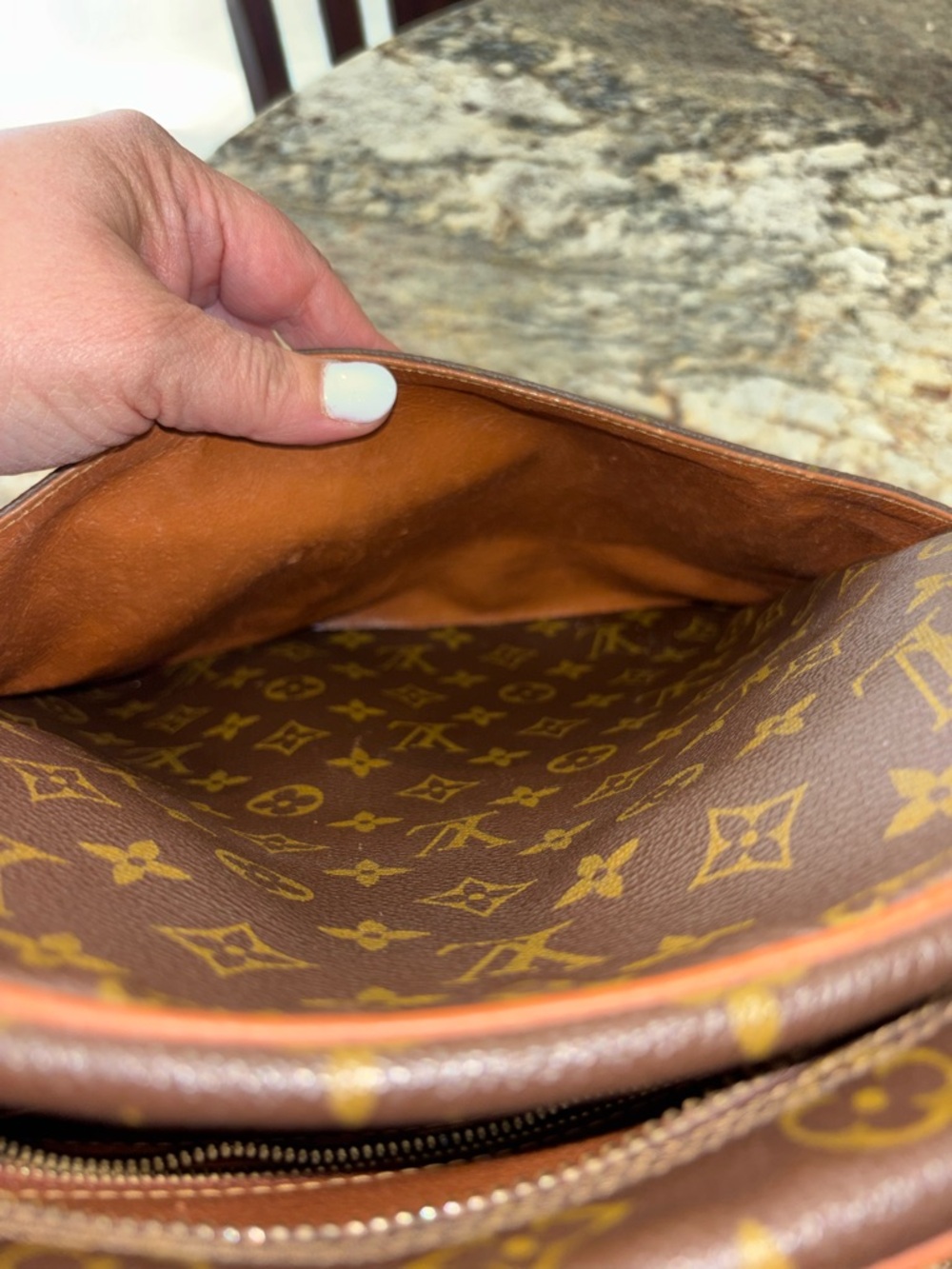 Louis Vuitton Brown Monogram Canvas Messenger Bag - Picture 11 of 11